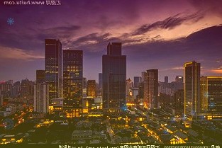 美股收高，拼多多、愛奇藝跌逾7%，小鵬汽車跌超9%，嗶哩嗶哩大跌14%